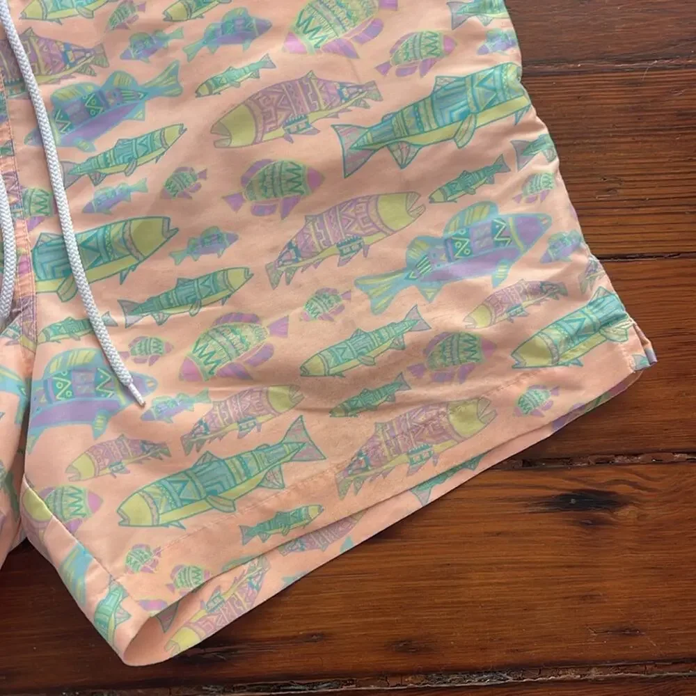 Chubbies fish print lined pull on elastic waist drawstring swim trunks sz L